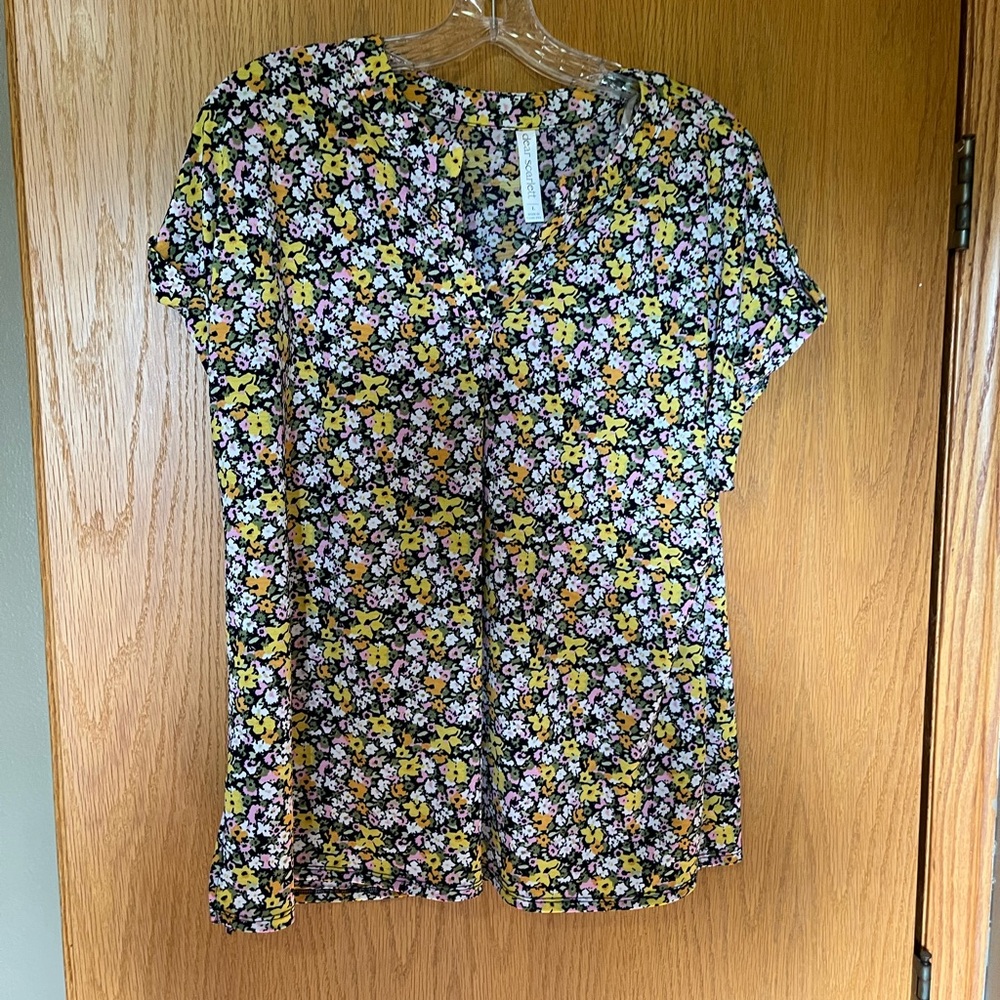 Dear Scarlett Black Fitted Blouse with Peter Pan Collar